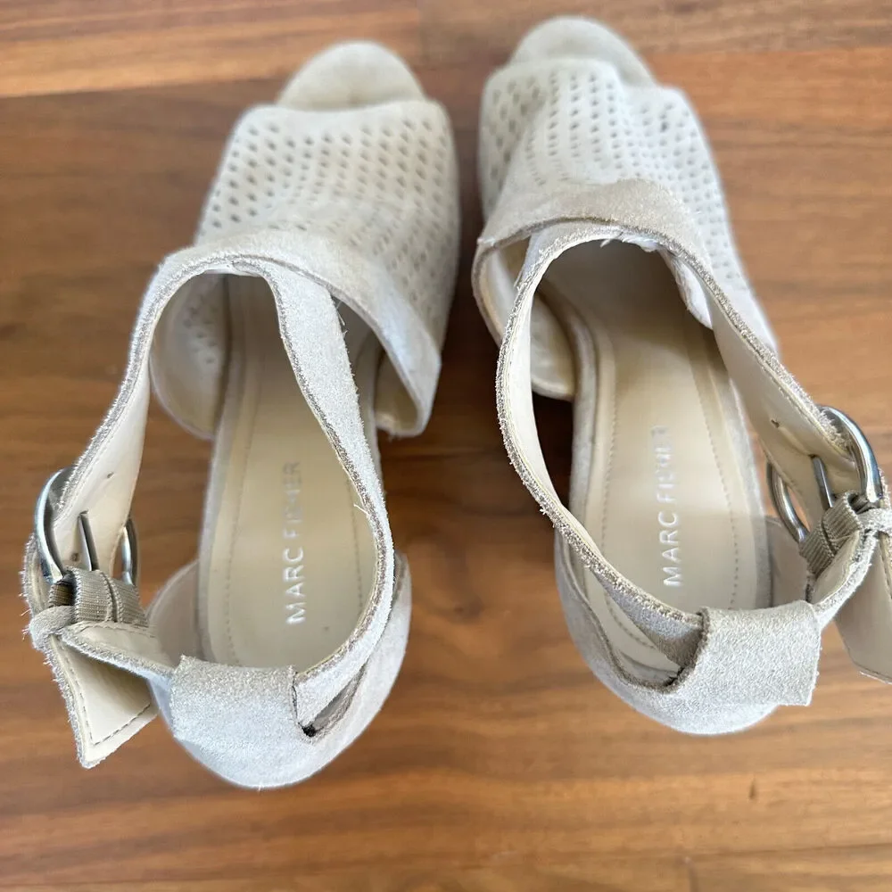 Marc Fisher HALDYA Suede Laser Wedge Platform Espadrille Sandals Size 9.5M Tan